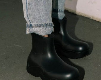 Women’s Summer Short Rain Boots 2022 New Rubber Walking Non-slip Waterproof Ankle Rainboots Shoe Leisure Thick Bottom Short Boot