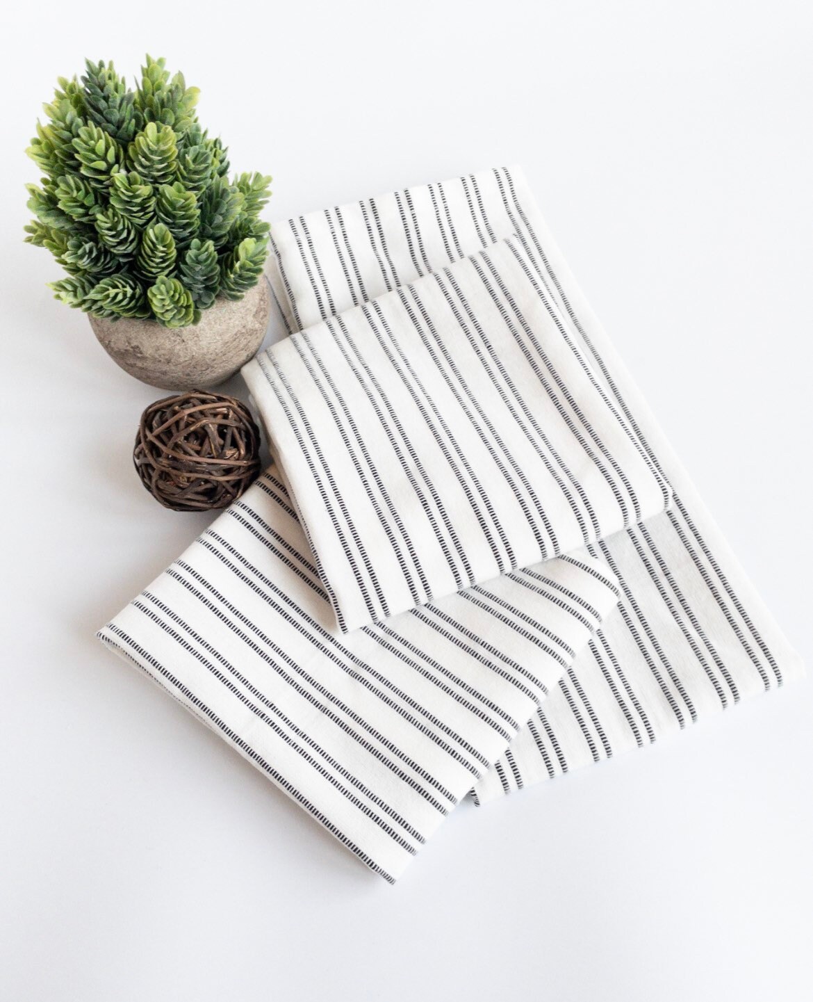 Black & White Kitchen Tea Towels Set, Black Woven Kitchen Towels, Black