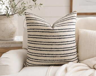 Funda de almohada a rayas beige y negras, cojín decorativo de rayas tejidas neutras, almohada moderna texturizada a rayas para sofá, almohada de estilo rústico a rayas