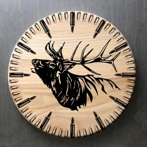 Orologio Bullet con alce che suona il corno SVG per incisione/orologio in vinile per cacciatori o amanti della vita all'aria aperta Xtool, Cricut, Omtech