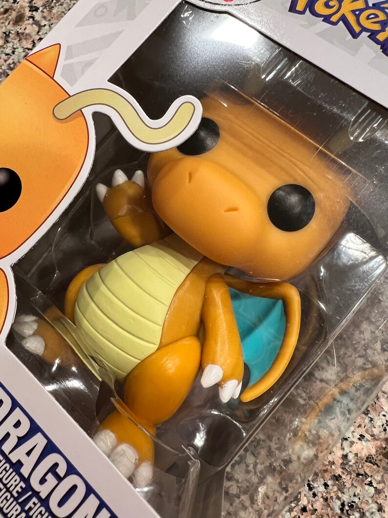 funko pop pokemon dragonite