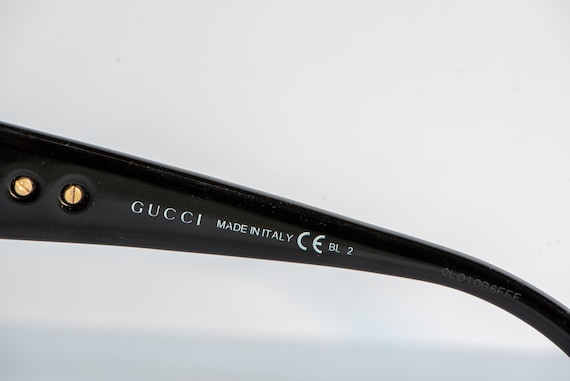 Vintage Gucci GG3713/S Oversized Sunglasses in Bl… - image 6