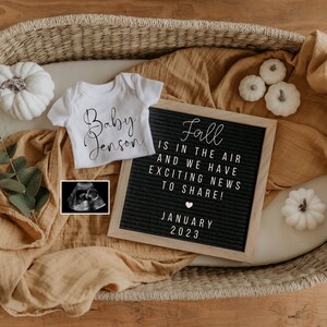Annuncio di gravidanza autunnale digitale / Annuncio di bambino in tutina con zucca / Bacheca per lettere / Scarica social media Facebook Instagram