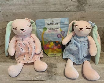 Sisters Spring Rabbit Rag Soft Cloth Dolls & Assorted Jelly Beans 14 oz Bag