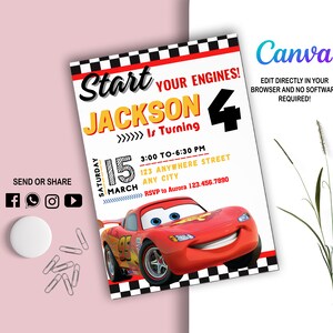Puede incluir: Una invitaci&oacute;n de cumplea&ntilde;os roja y amarilla con un fondo a cuadros. La invitaci&oacute;n dice "Start Your Engines! Jackson cumple 4 a&ntilde;os" y presenta una imagen de dibujos animados de Rayo McQueen de la pel&iacute;cula Cars. La invitaci&oacute;n tambi&eacute;n incluye la fecha, la hora y la ubicaci&oacute;n de la fiesta.