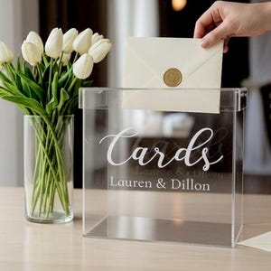 Caixa de acrílico transparente personalizada de 25 cm (10 polegadas). Ideal para casamentos, formaturas, noivados e chás de bebê.