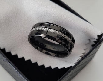 Anillo de acero inoxidable negro de 8 mm con muesca de incrustación de cable, anillo de bodas para hombre, anillo de compromiso para hombre barato