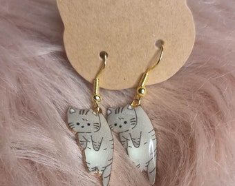 Brincos de gato fofos