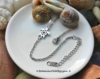Dainty Turtle Bracelet ~ Stainless Steel • Hypoallergenic • Gift for Girlfriend • Gift for Her • Girl's Bracelet • Ocean Jewellery • Beach