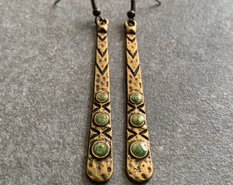Filigree boho earrings in bronze with green resin