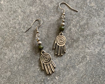 Hanging earrings healing hand with green jade, hanging earrings, spiral