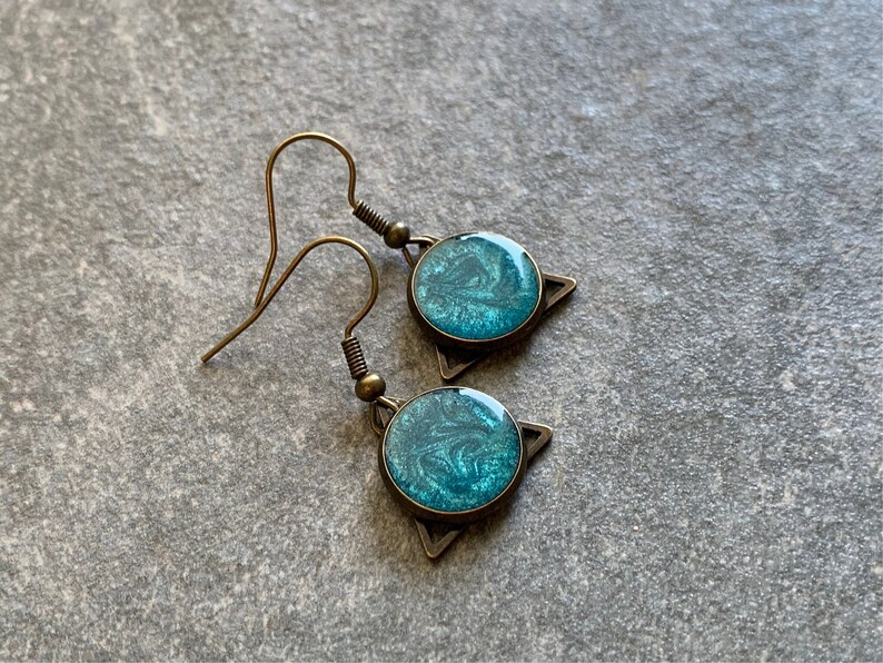 Hanging earrings with textured turquoise resin, triangles, bronze resin earrings image 6