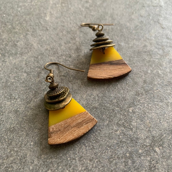 Honey yellow wooden earrings with bronze metal beads, resin earrings, hanging earrings, curry