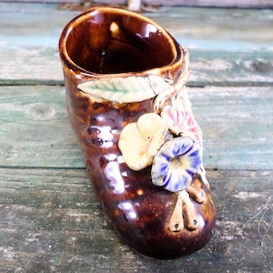 Vintage French Barbotine Hand Painted Faience Shoe (T607)