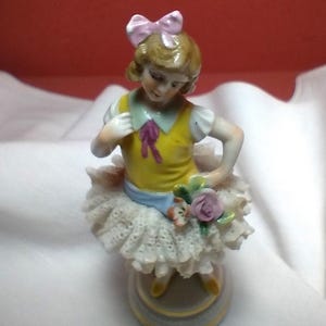 Vintage Porzellanfigur Krönchenmarke (x306) Bild 1