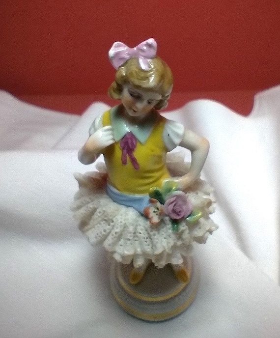 Vintage Porcelain Figurine crown mark ( x306)