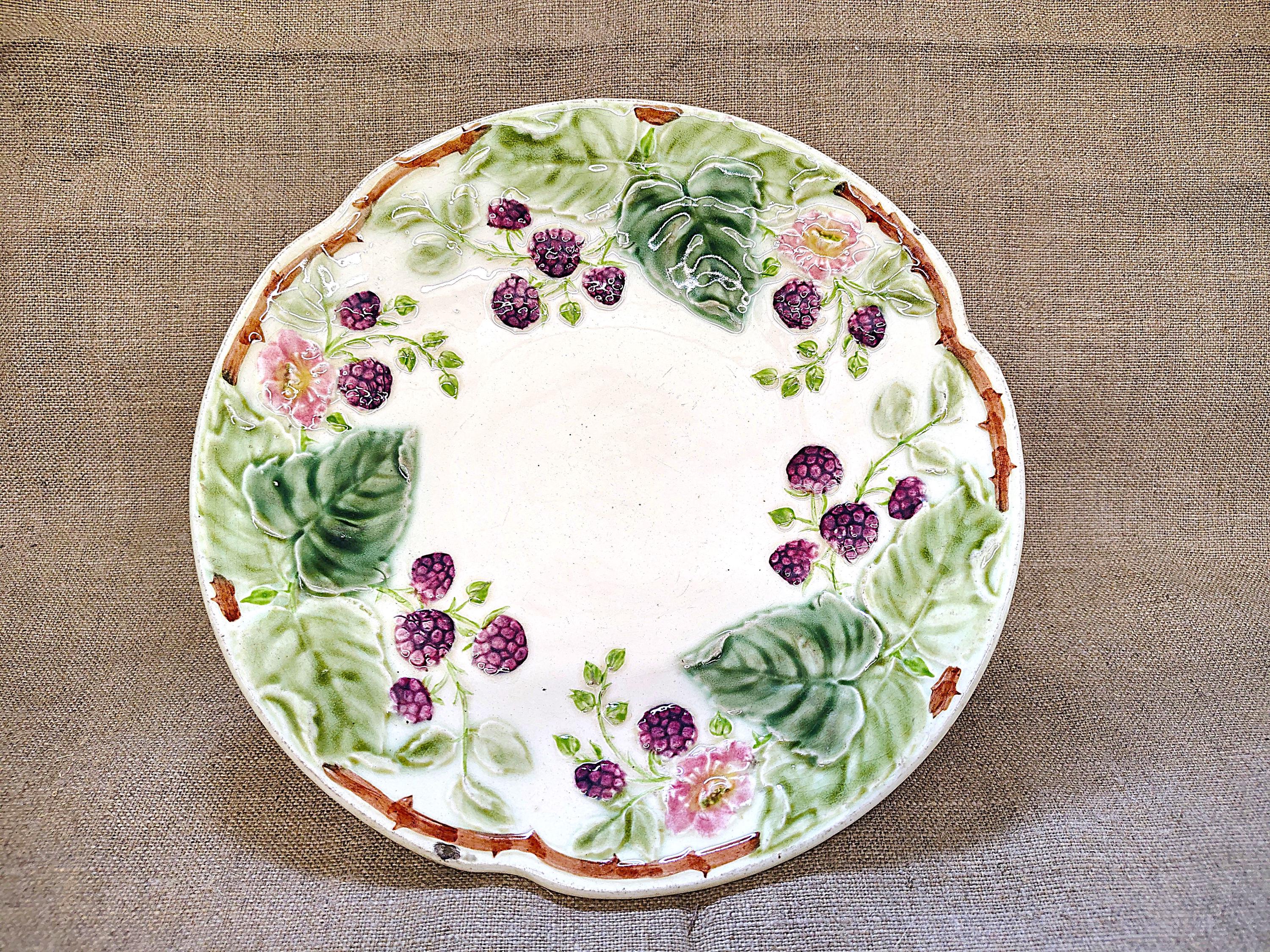Choisy Le Roi Plates - Etsy