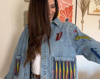 Chaqueta Denim Pintada a Mano Veneka - Cazadora Vaquera Customizada Venezolana - Chaqueta Jean Personalizada Versión Rawayana