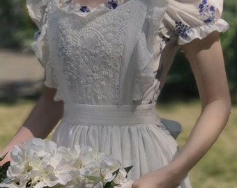 Schort in Victoriaanse stijl met kanten details | Wit katoenen geborduurd schort | Franse stijl meidschort | Tuinschorten | Keukenschort voor vrouwen