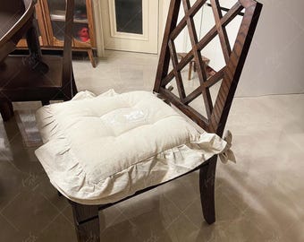 Floral Ruffle-Edged Chair Pad: Vintage U-Shaped Seat Cushion