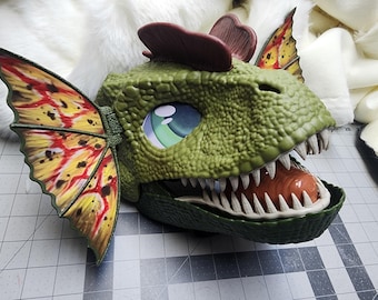 Malla ocular sublimada de Dilophosarus "Follow-me" para máscaras de dinosaurio y disfraces de animales (solo malla). No se necesitan ojos en blanco.