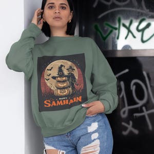 Happy Samhain Halloween Sweatshirt, Witch Pumpkin Pullover, Gothic Autumn Top, Pagan Fall Festival Shirt, Wiccan Gift, Halloween-Halloween