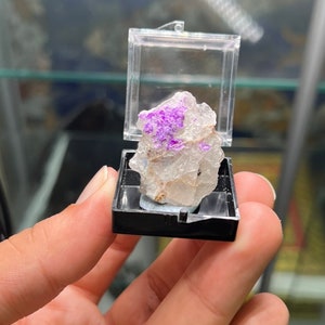 Natural sugilite piece very attractive  piece of gel sugilite …. Available with box