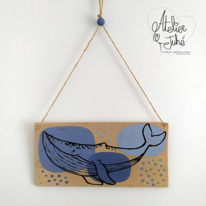 Ballena azul, cartel decorativo en madera reciclada, decoración sostenible.