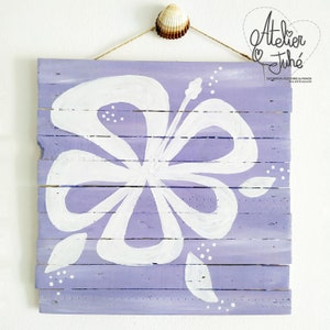 Ibiscus, decoratief paneel in gerecycled hout. Acryl doos. Duurzame decoratie