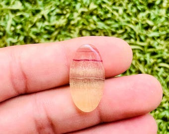 Cabujón de fluorita multicolor natural: colgante de piedra preciosa suelta (26 x 14 x 3,5 mm - 13 cts)