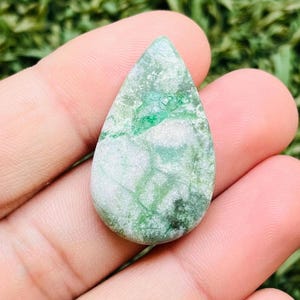 Pear Variscite Cabochon: Green Gemstone for Jewelry (33x20x6mm)