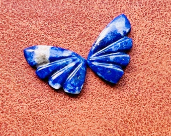 ラピスラズリの蝶の羽の彫刻：40 mmの宝石ペア - Etsy 日本