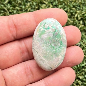 Natural Variscite Cabochon: Loose Gemstone for Jewelry Making (41x27x11mm-81.90CTS)