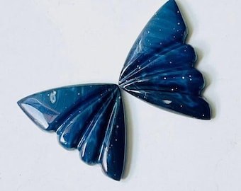 彫刻されたラピスラズリの蝶の羽根のペア：ルースジェムストーン