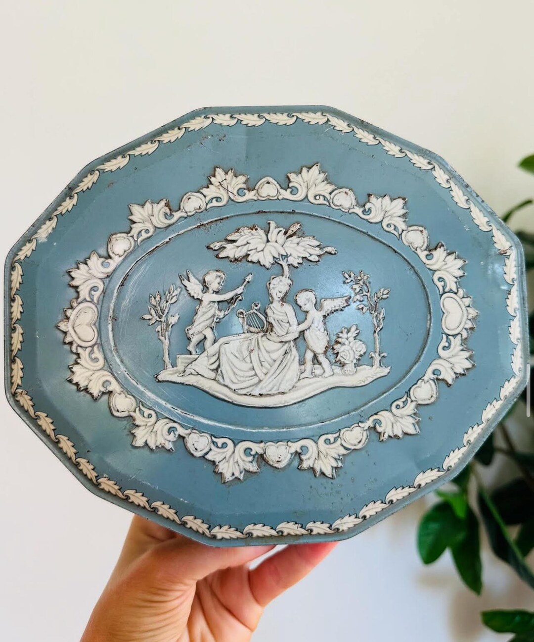 アンティークGray Dunn ビスケット缶 赤系花柄 スコットランド