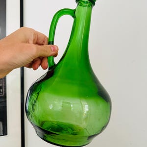 Large Vintage Wine World 1976 Green Glass Bottle Jug Decanter
