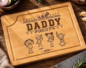Personalized BBQ Daddy Grills It Wooden Cutting Board, Grandpa Kitchen Accessory, Gift from Grandkid To Papa, Father's Day Gifts For Husband