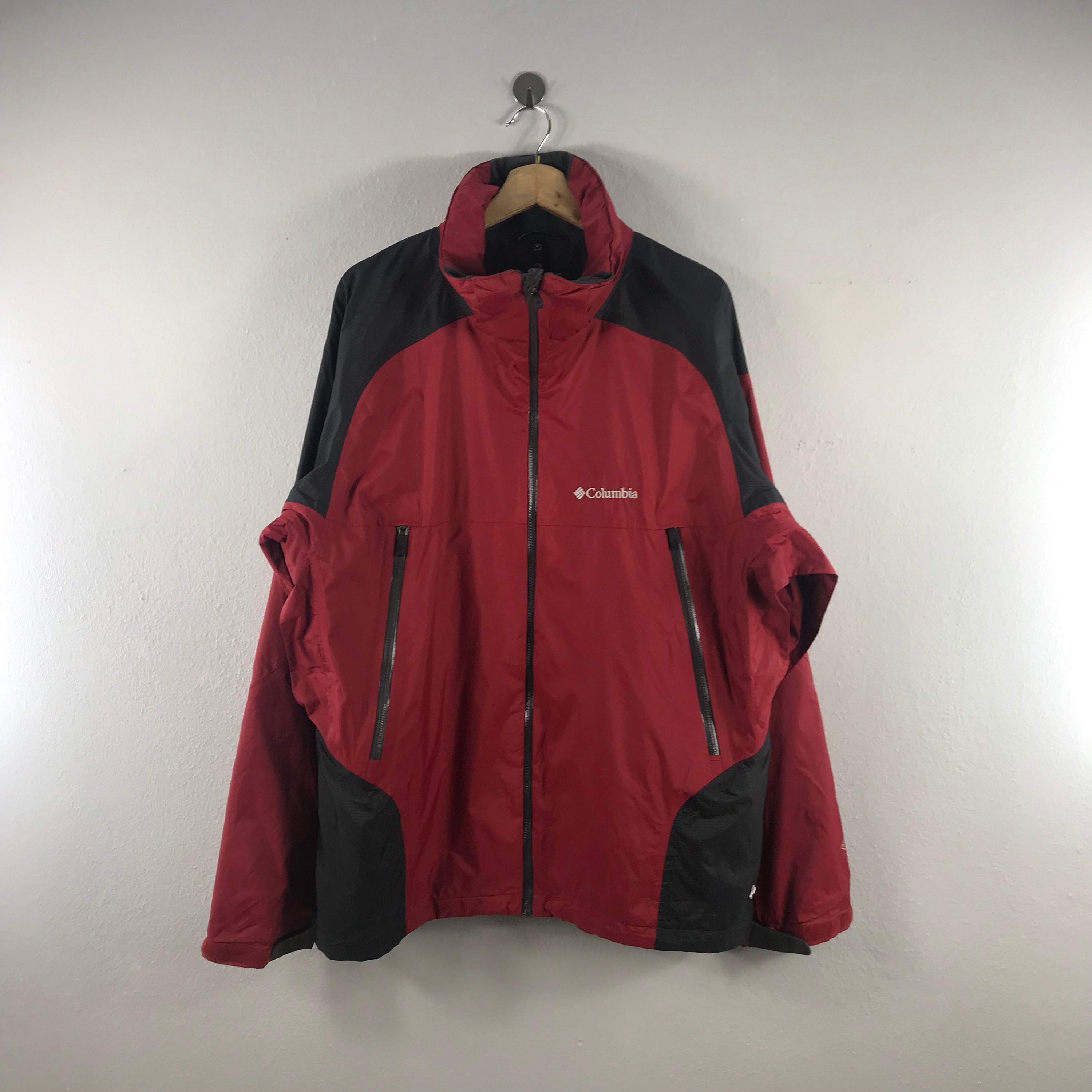Columbia titanium shop red jacket