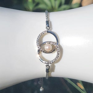 Swarovski Crystal Cultured Pearl Bracelet