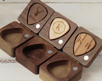 Personalized Wooden Guitar Picks Box,Guitar Pick Box Storage,Valentine's Day Gift for Boyfriend,Gift for Guitarist,Guitar Plectrum Organizer