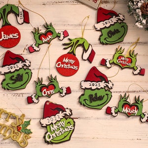 Ornement Grinch personnalisé, ornement de Noël personnalisé avec nom, ornement familial, étiquette de bas, cadeau de Noël, découpe laser 3D, ornement d’arbre de Noël