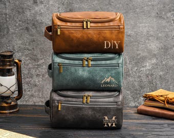 Personalized Men's Leather Toiletry Bag, Groomsmen Gifts, Engraved Dopp Kit, Christmas Gift for Him, Travel Toiletry Bag, Leather Accessory
