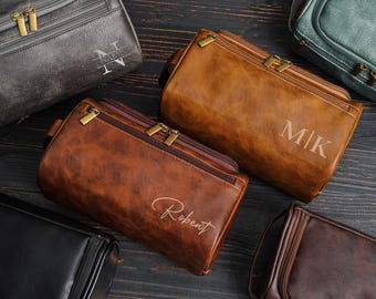 Personalized Men's Leather Toiletry Bag, Groomsmen Gifts, Dopp Kit, Christmas Gift for Him, Travel Toiletry Bag, Engraved Leather Accessory
