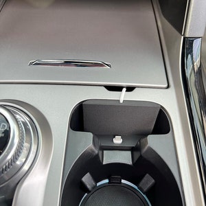 Ford Explorer 2020+ iPhone Charger Holder for Apple iPhone 15/14/13/12/11/11Pro/11Max/ X/XS/XR/XS Max/8/7 and Android