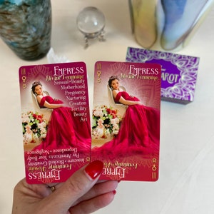 Jeu de mots-clés iN2ITarot | Cartes de tarot recto-verso de style fiche-éclair | Signification verticale et inversée | Idéal pour l'apprentissage et les lectures de tarot quotidiennes