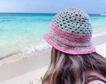 Crocheted women's sun hat | Handmade Panalu unique piece | With openwork pattern | Cotton blend | Elastic and washable
