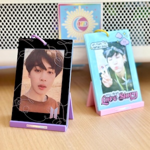 Kpop Fotokartenhalter-Ausstellungsstand - Acryl K-Pop Sammlerstücke Organizer und Erinnerungsstücke Schaukasten für Karten & Figuren