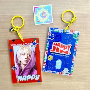 Chaveiro com porta-cartões de acrílico Jin Happy - Presente para fãs de K-pop, acessório fofo do BTS, produtos duráveis do BTS, chaveiro leve
