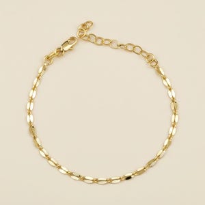 18k Gold Filled Hammered Mariner Bracelet — Flat Links. Sequin Texture. A Captivating Play of Light.