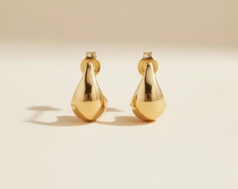 18k Gold Filled 10mm Teardrop Stud Earrings